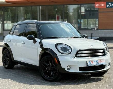 Белый Мини Кантримен, объемом двигателя 1.6 л и пробегом 146 тыс. км за 11900 $, фото 4 на Automoto.ua
