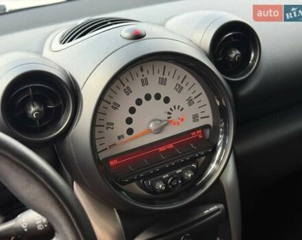 Білий Міні Кантрімен, об'ємом двигуна 1.6 л та пробігом 146 тис. км за 12400 $, фото 25 на Automoto.ua