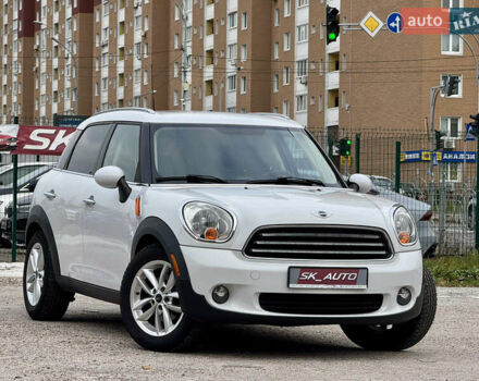 Білий Міні Кантрімен, об'ємом двигуна 1.6 л та пробігом 150 тис. км за 9500 $, фото 2 на Automoto.ua