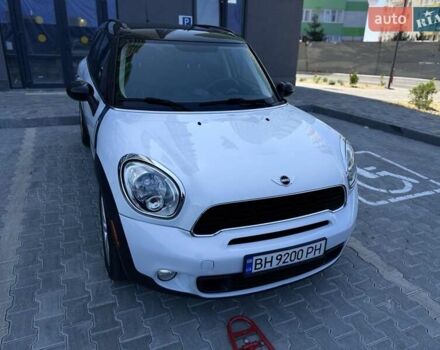 Белый Мини Кантримен, объемом двигателя 1.6 л и пробегом 86 тыс. км за 10999 $, фото 4 на Automoto.ua