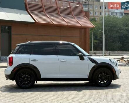 Белый Мини Кантримен, объемом двигателя 1.6 л и пробегом 146 тыс. км за 11900 $, фото 6 на Automoto.ua