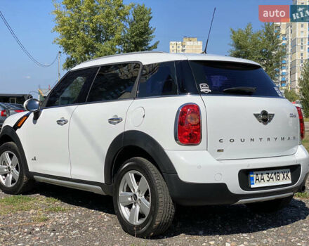 Мини Кантримен 2015 в Киеве на Automoto.ua Белый Мини Кантримен, объемом двигателя 1.6 л и пробегом 153 тыс. км за 12899 $, фото 3 на Automoto.ua