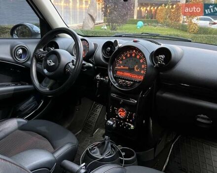 Білий Міні Кантрімен, об'ємом двигуна 1.6 л та пробігом 140 тис. км за 13500 $, фото 14 на Automoto.ua