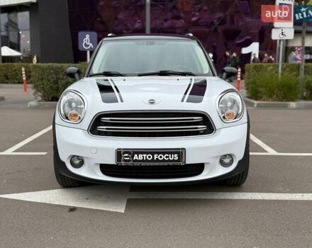 Белый Мини Кантримен, объемом двигателя 1.6 л и пробегом 107 тыс. км за 11490 $, фото 1 на Automoto.ua