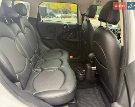 Белый Мини Кантримен, объемом двигателя 1.6 л и пробегом 107 тыс. км за 11490 $, фото 11 на Automoto.ua