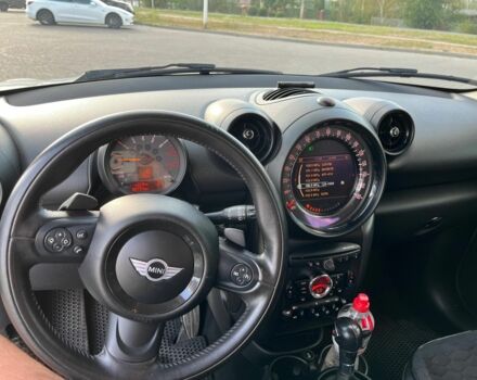 Белый Мини Кантримен, объемом двигателя 1.6 л и пробегом 110 тыс. км за 12600 $, фото 14 на Automoto.ua