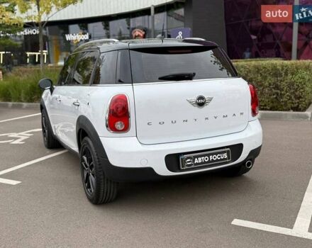 Белый Мини Кантримен, объемом двигателя 1.6 л и пробегом 107 тыс. км за 11490 $, фото 7 на Automoto.ua