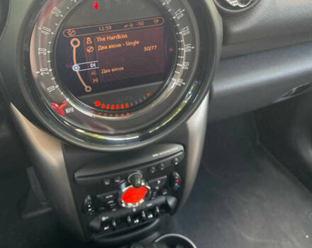 Білий Міні Кантрімен, об'ємом двигуна 1.6 л та пробігом 90 тис. км за 11900 $, фото 10 на Automoto.ua