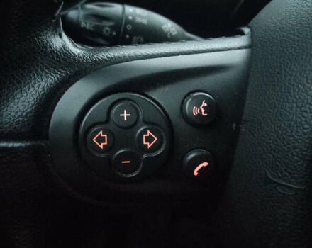 Білий Міні Кантрімен, об'ємом двигуна 1.6 л та пробігом 68 тис. км за 14700 $, фото 23 на Automoto.ua