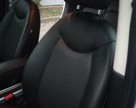 Білий Міні Кантрімен, об'ємом двигуна 1.6 л та пробігом 68 тис. км за 14700 $, фото 16 на Automoto.ua