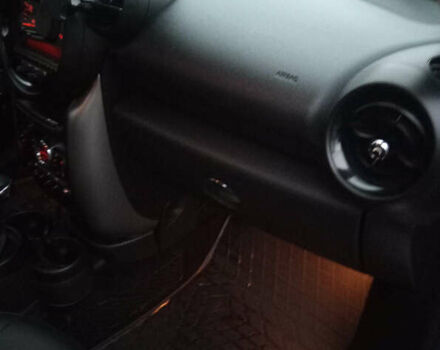 Білий Міні Кантрімен, об'ємом двигуна 1.6 л та пробігом 68 тис. км за 14700 $, фото 11 на Automoto.ua