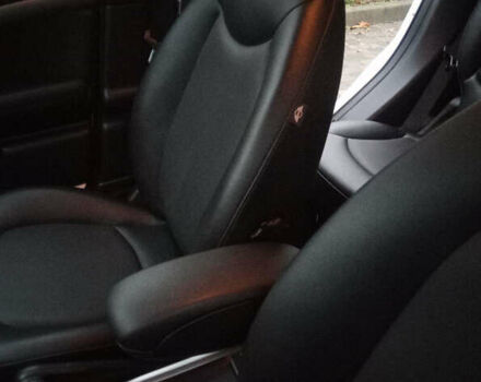 Білий Міні Кантрімен, об'ємом двигуна 1.6 л та пробігом 68 тис. км за 14700 $, фото 15 на Automoto.ua