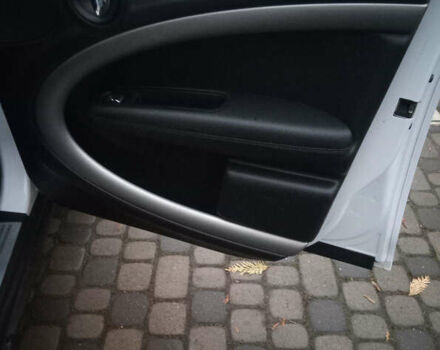 Білий Міні Кантрімен, об'ємом двигуна 1.6 л та пробігом 68 тис. км за 14700 $, фото 10 на Automoto.ua