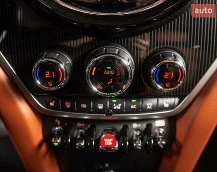 Білий Міні Кантрімен, об'ємом двигуна 2 л та пробігом 50 тис. км за 33900 $, фото 23 на Automoto.ua