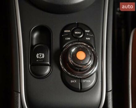 Білий Міні Кантрімен, об'ємом двигуна 2 л та пробігом 50 тис. км за 33900 $, фото 33 на Automoto.ua