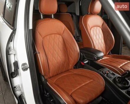 Белый Мини Кантримен, объемом двигателя 2 л и пробегом 50 тыс. км за 32800 $, фото 2 на Automoto.ua