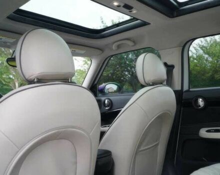 Білий Міні Кантрімен, об'ємом двигуна 2 л та пробігом 65 тис. км за 8700 $, фото 14 на Automoto.ua