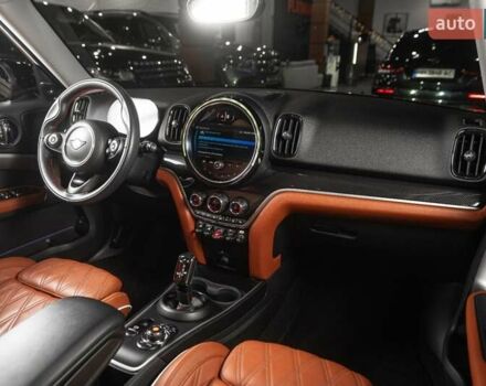 Белый Мини Кантримен, объемом двигателя 2 л и пробегом 50 тыс. км за 32800 $, фото 3 на Automoto.ua
