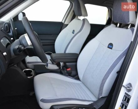 Белый Мини Кантримен, объемом двигателя 0 л и пробегом 4 тыс. км за 40838 $, фото 3 на Automoto.ua