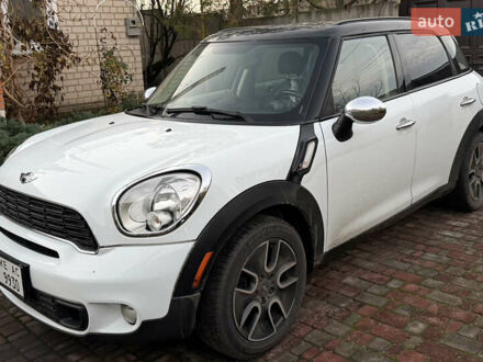 Белый Мини Кантримен, объемом двигателя 1.6 л и пробегом 160 тыс. км за 11000 $, фото 1 на Automoto.ua