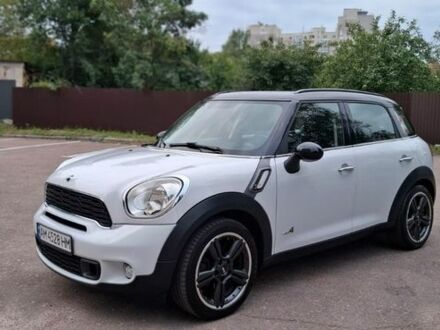 Білий Міні Кантрімен, об'ємом двигуна 2 л та пробігом 217 тис. км за 11500 $, фото 1 на Automoto.ua