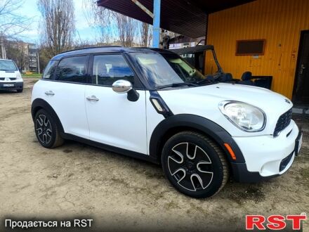 Белый Мини Кантримен, объемом двигателя 1.6 л и пробегом 185 тыс. км за 8250 $, фото 1 на Automoto.ua
