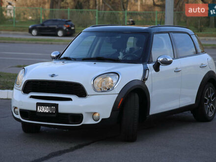 Белый Мини Кантримен, объемом двигателя 1.6 л и пробегом 170 тыс. км за 9900 $, фото 1 на Automoto.ua