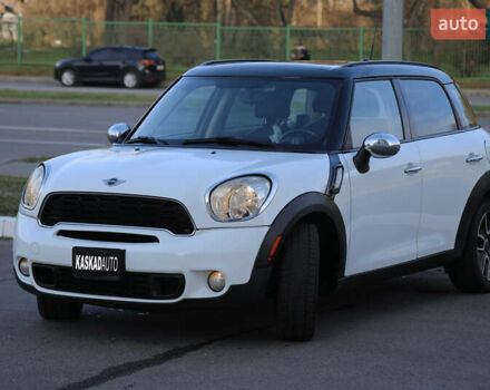 Білий Міні Кантрімен, об'ємом двигуна 1.6 л та пробігом 170 тис. км за 9900 $, фото 1 на Automoto.ua