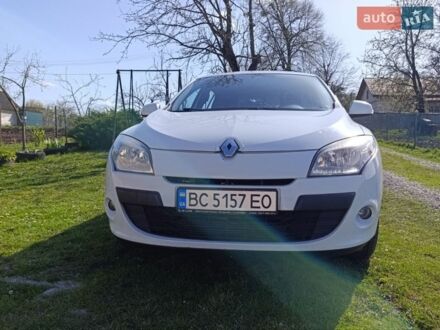 Білий Міні Кантрімен, об'ємом двигуна 1.5 л та пробігом 345 тис. км за 7200 $, фото 1 на Automoto.ua