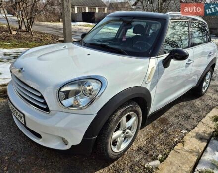 Білий Міні Кантрімен, об'ємом двигуна 1.6 л та пробігом 97 тис. км за 13500 $, фото 1 на Automoto.ua