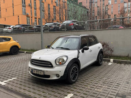 Білий Міні Кантрімен, об'ємом двигуна 1.6 л та пробігом 140 тис. км за 13150 $, фото 1 на Automoto.ua