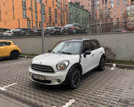 Белый Мини Кантримен, объемом двигателя 1.6 л и пробегом 140 тыс. км за 13150 $, фото 1 на Automoto.ua