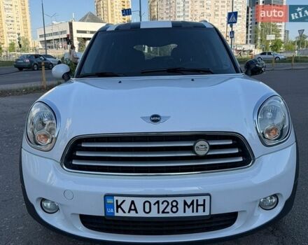 Белый Мини Кантримен, объемом двигателя 2 л и пробегом 118 тыс. км за 11900 $, фото 1 на Automoto.ua