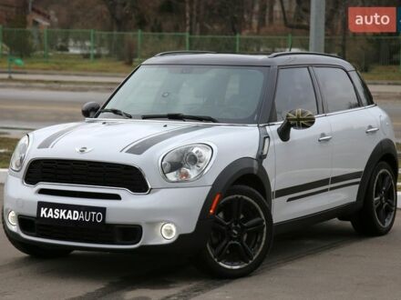 Белый Мини Кантримен, объемом двигателя 1.6 л и пробегом 128 тыс. км за 10500 $, фото 1 на Automoto.ua