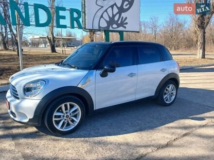 Белый Мини Кантримен, объемом двигателя 2 л и пробегом 181 тыс. км за 11400 $, фото 1 на Automoto.ua