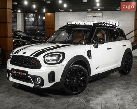 Белый Мини Кантримен, объемом двигателя 2 л и пробегом 50 тыс. км за 33900 $, фото 1 на Automoto.ua