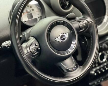 Чорний Міні Кантрімен, об'ємом двигуна 1.6 л та пробігом 87 тис. км за 12999 $, фото 20 на Automoto.ua