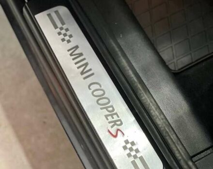 Чорний Міні Кантрімен, об'ємом двигуна 1.6 л та пробігом 87 тис. км за 12999 $, фото 33 на Automoto.ua