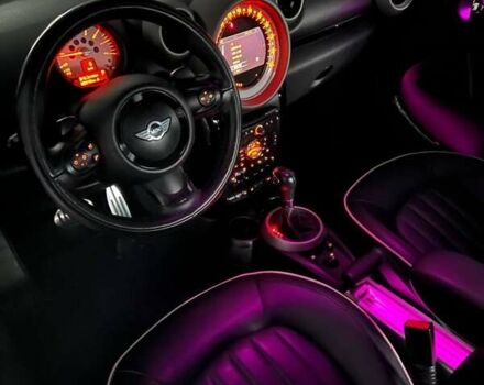 Чорний Міні Кантрімен, об'ємом двигуна 1.6 л та пробігом 87 тис. км за 12999 $, фото 38 на Automoto.ua