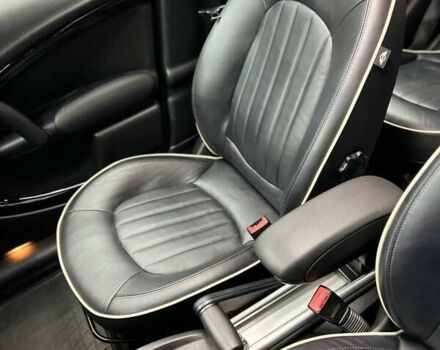 Чорний Міні Кантрімен, об'ємом двигуна 1.6 л та пробігом 87 тис. км за 12999 $, фото 25 на Automoto.ua