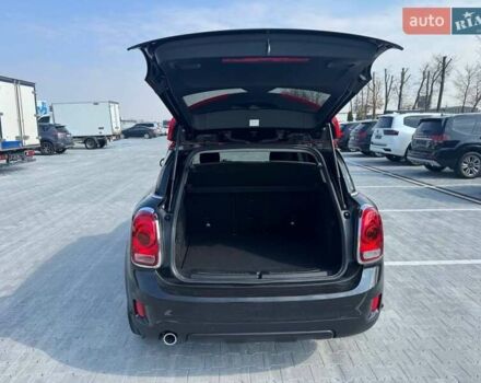 Черный Мини Кантримен, объемом двигателя 2 л и пробегом 116 тыс. км за 22500 $, фото 7 на Automoto.ua