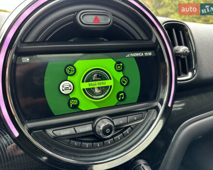Чорний Міні Кантрімен, об'ємом двигуна 2 л та пробігом 135 тис. км за 17900 $, фото 25 на Automoto.ua