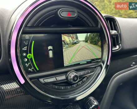 Чорний Міні Кантрімен, об'ємом двигуна 2 л та пробігом 135 тис. км за 17900 $, фото 24 на Automoto.ua