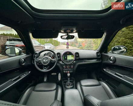 Чорний Міні Кантрімен, об'ємом двигуна 2 л та пробігом 135 тис. км за 17900 $, фото 17 на Automoto.ua