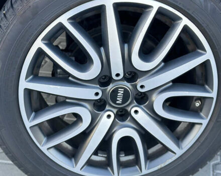 Чорний Міні Кантрімен, об'ємом двигуна 2 л та пробігом 135 тис. км за 17900 $, фото 41 на Automoto.ua