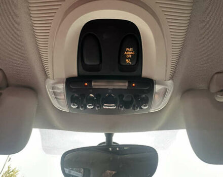 Чорний Міні Кантрімен, об'ємом двигуна 1.5 л та пробігом 85 тис. км за 15700 $, фото 19 на Automoto.ua