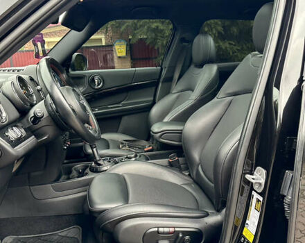 Чорний Міні Кантрімен, об'ємом двигуна 2 л та пробігом 135 тис. км за 17900 $, фото 13 на Automoto.ua