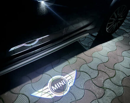 Чорний Міні Кантрімен, об'ємом двигуна 2 л та пробігом 135 тис. км за 17900 $, фото 43 на Automoto.ua