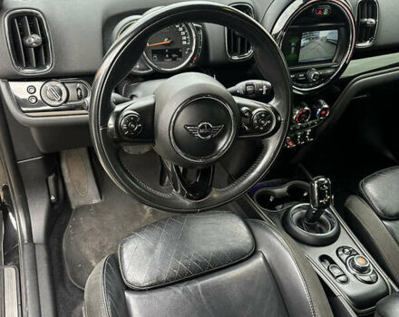 Чорний Міні Кантрімен, об'ємом двигуна 2 л та пробігом 153 тис. км за 22500 $, фото 14 на Automoto.ua