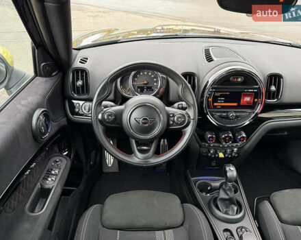 Черный Мини Кантримен, объемом двигателя 1.5 л и пробегом 108 тыс. км за 20700 $, фото 49 на Automoto.ua